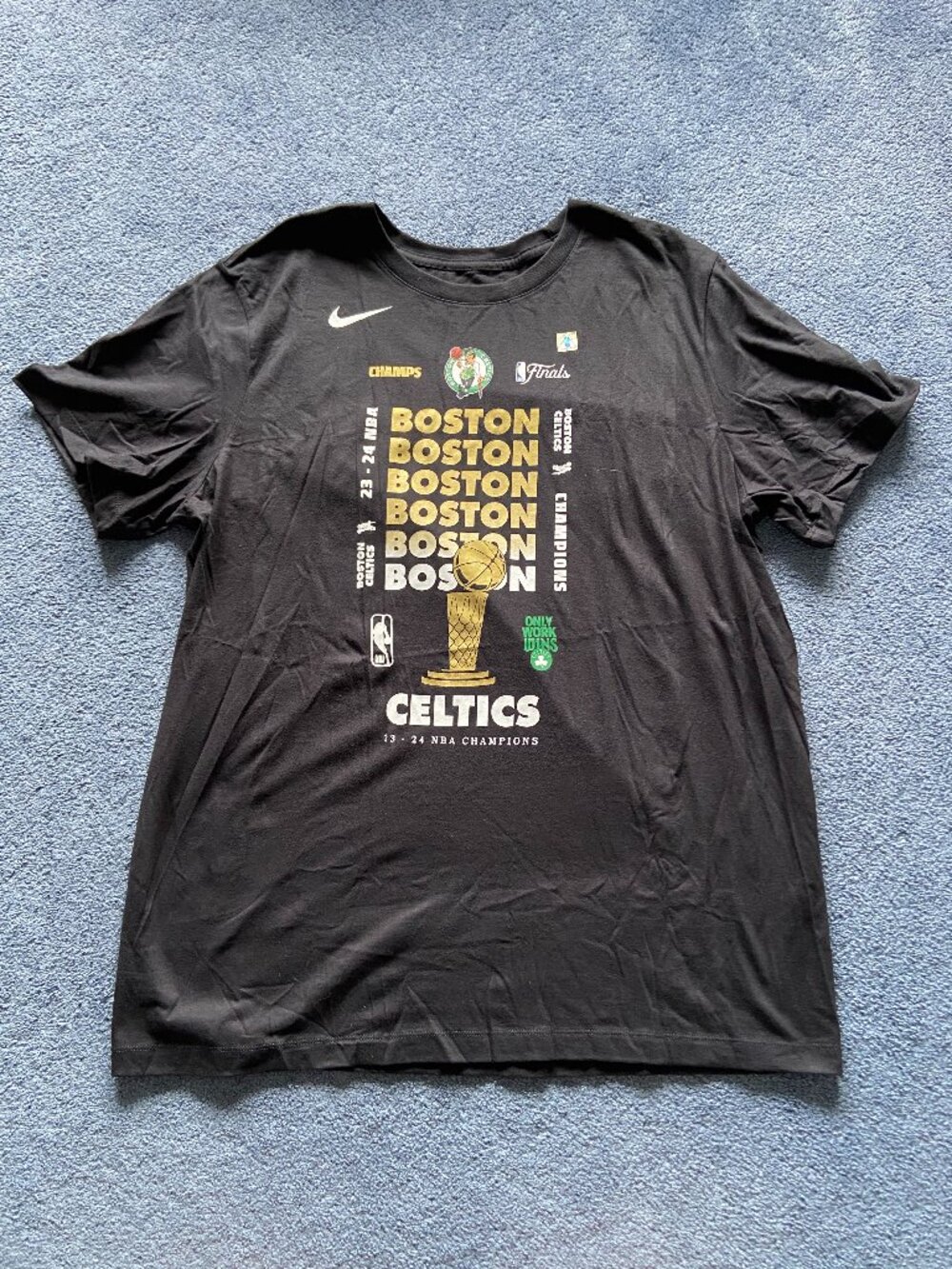 Nike Men's Boston Celtics 2024 NBA Finals Champions Celebration T-Shirt XL NWT